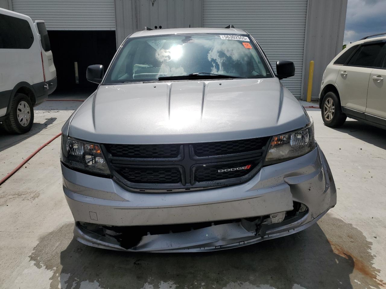 DODGE JOURNEY SE