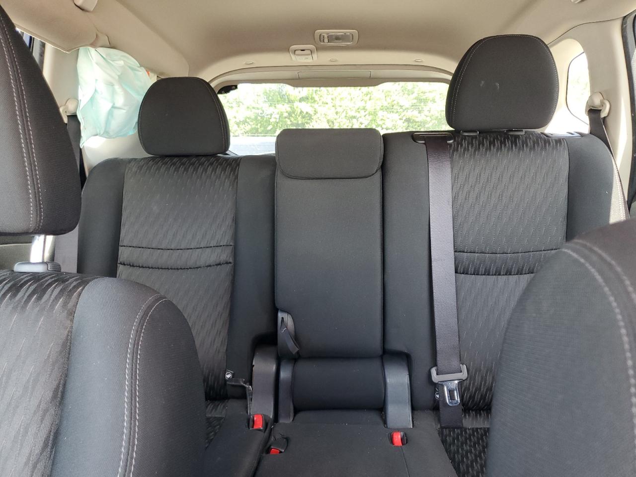 Nissan Rogue s 2017