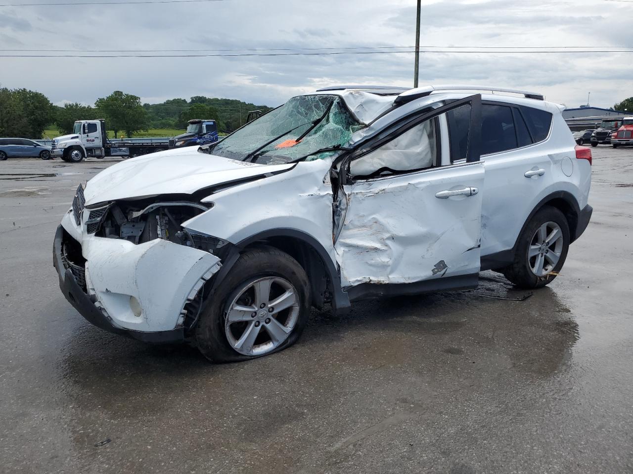 TOYOTA RAV4 XLE