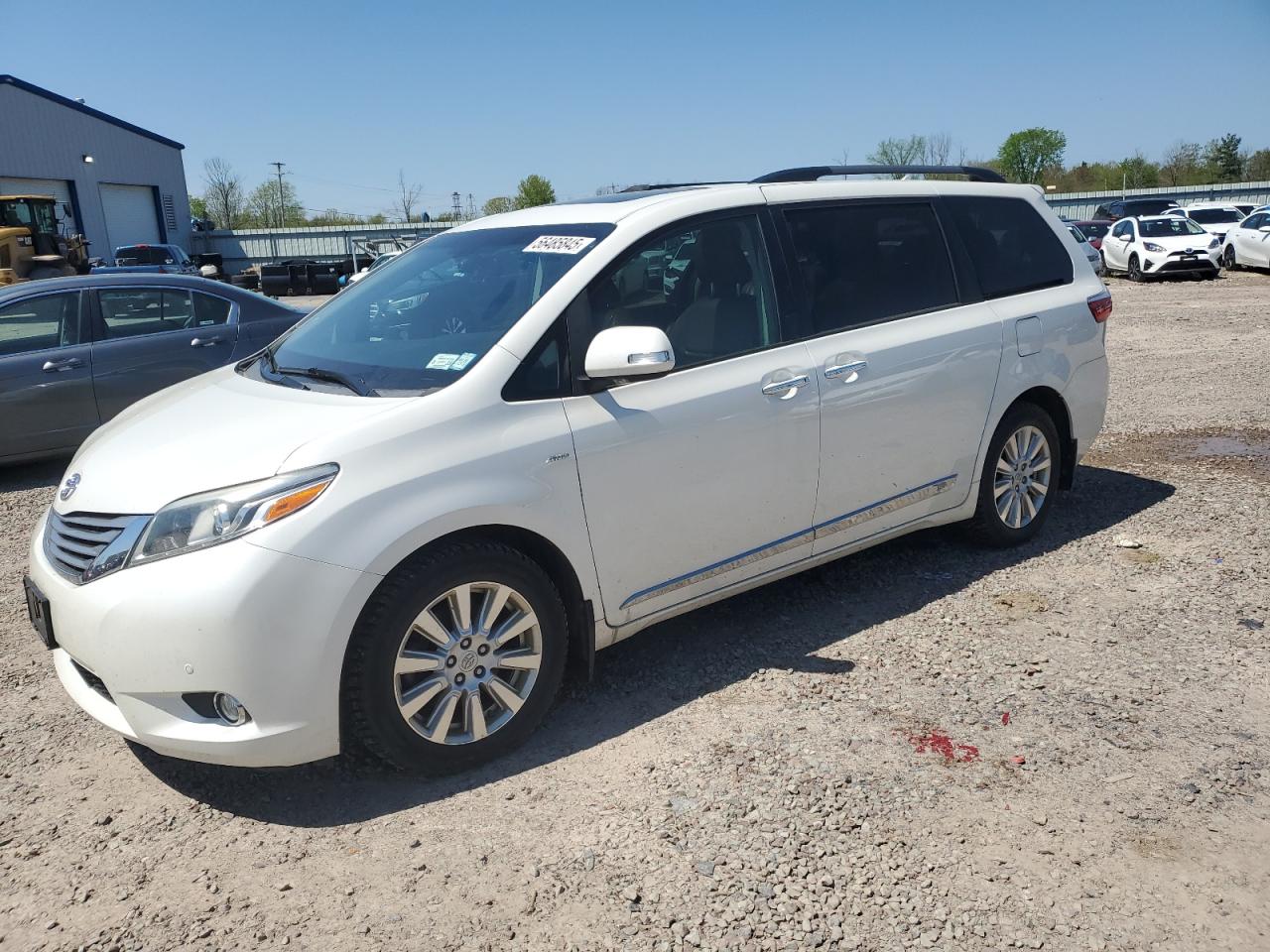  Salvage Toyota Sienna