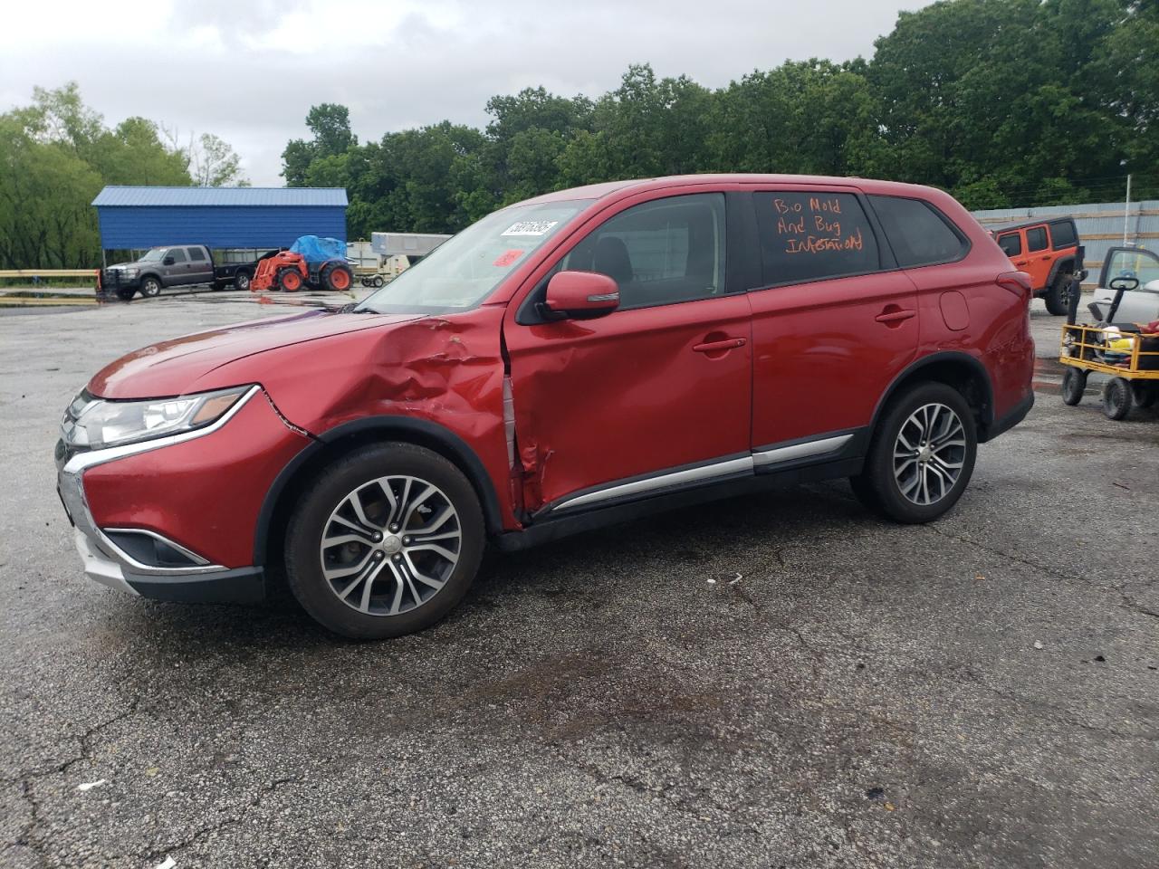 MITSUBISHI OUTLANDER SE