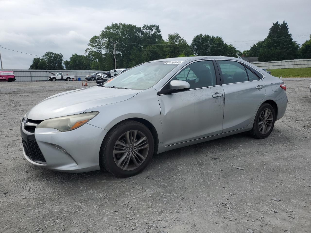 TOYOTA CAMRY LE