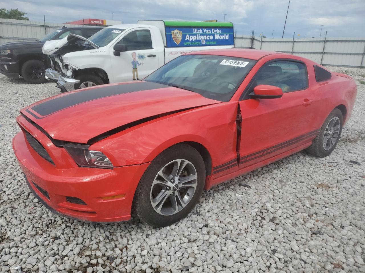 FORD MUSTANG