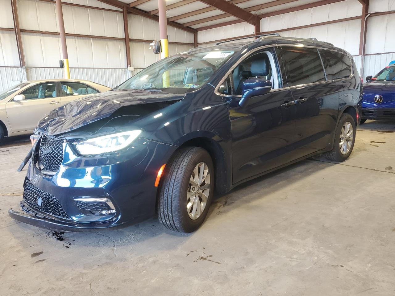 CHRYSLER PACIFICA TOURING L