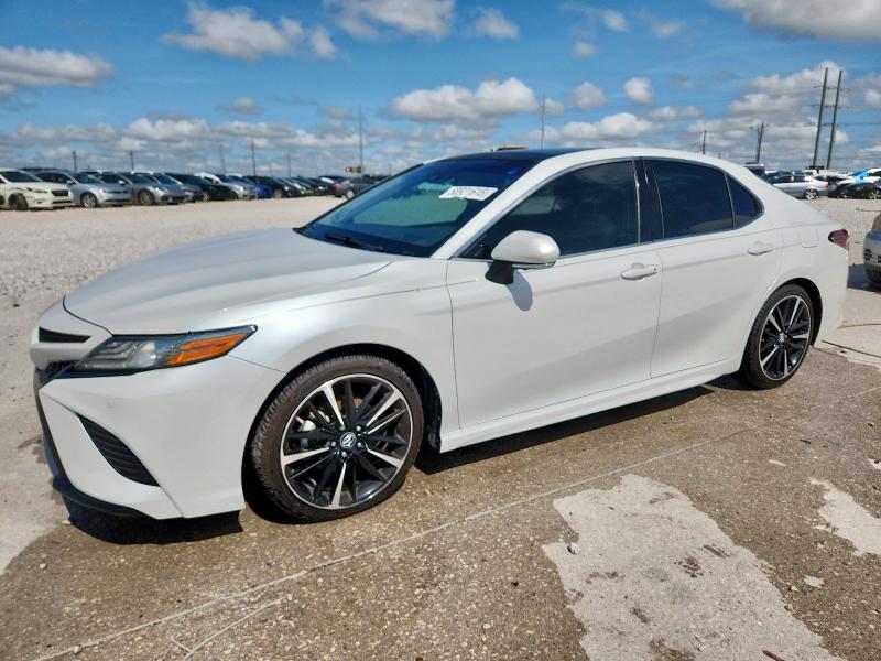 TOYOTA CAMRY XSE