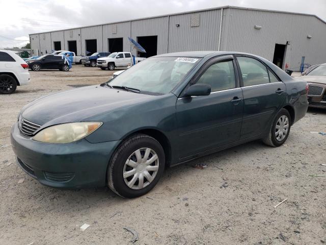 TOYOTA CAMRY LE 2005 green  gas 4T1BE32K85U051705 photo #1
