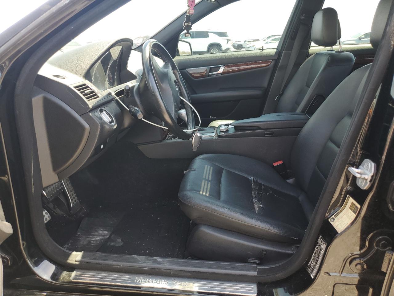 MERCEDES-BENZ C-CLASS 300