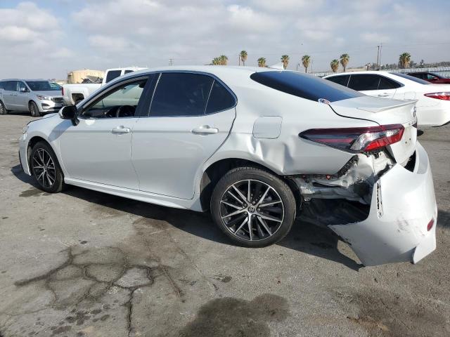 Vin: 4t1g11ak7ru214681, lot: 56019845, toyota camry se night shade 20242