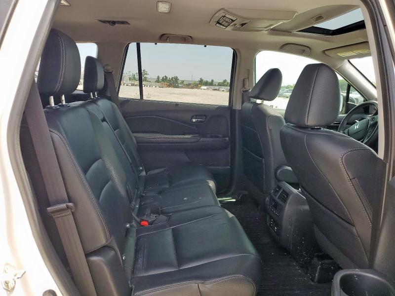 2017 HONDA PILOT TOUR 5FNYF6H90HB044455