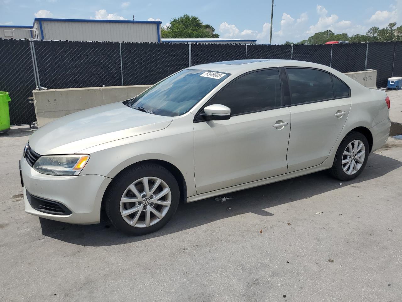 VOLKSWAGEN JETTA SE