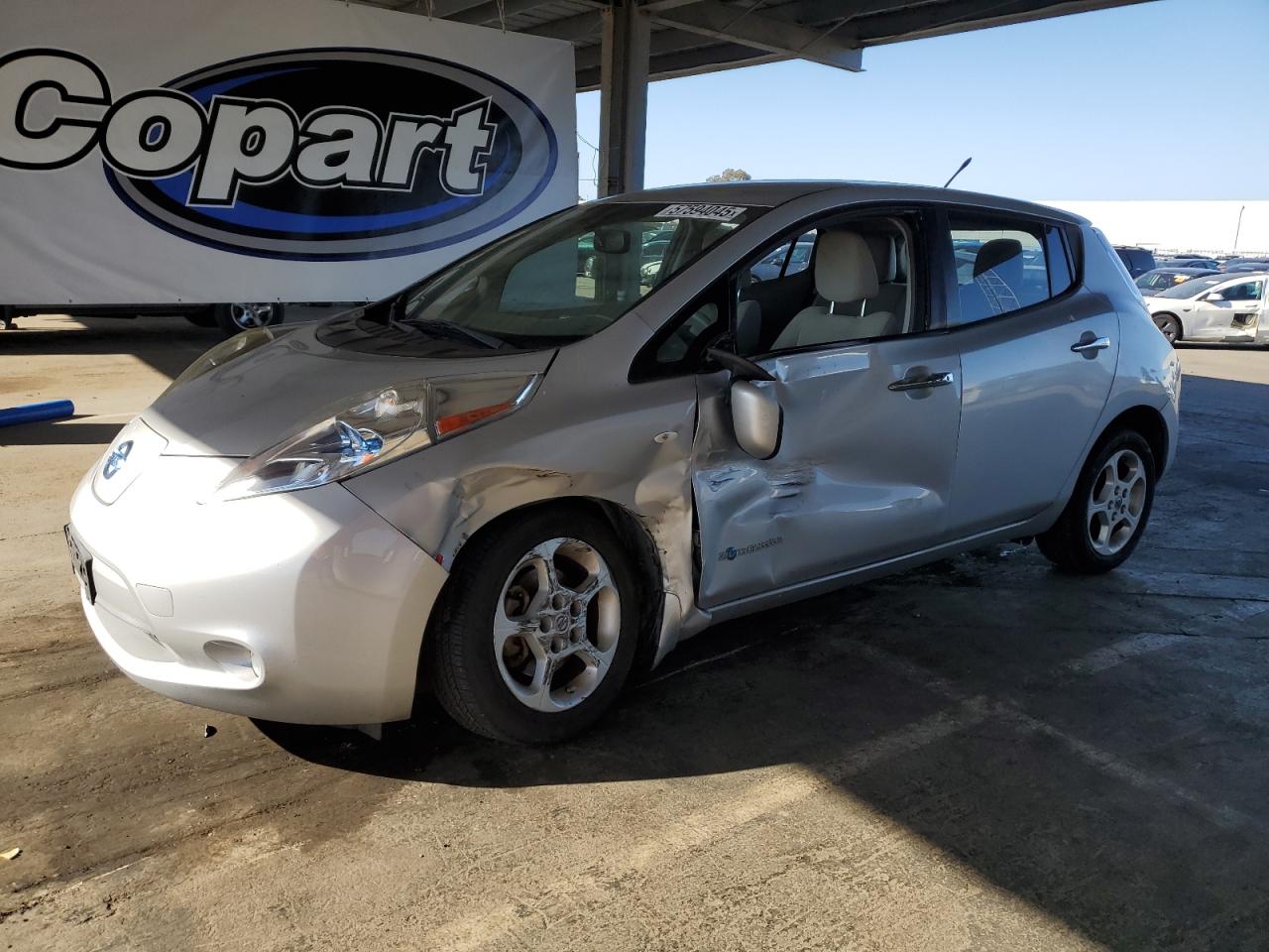 NISSAN LEAF SV