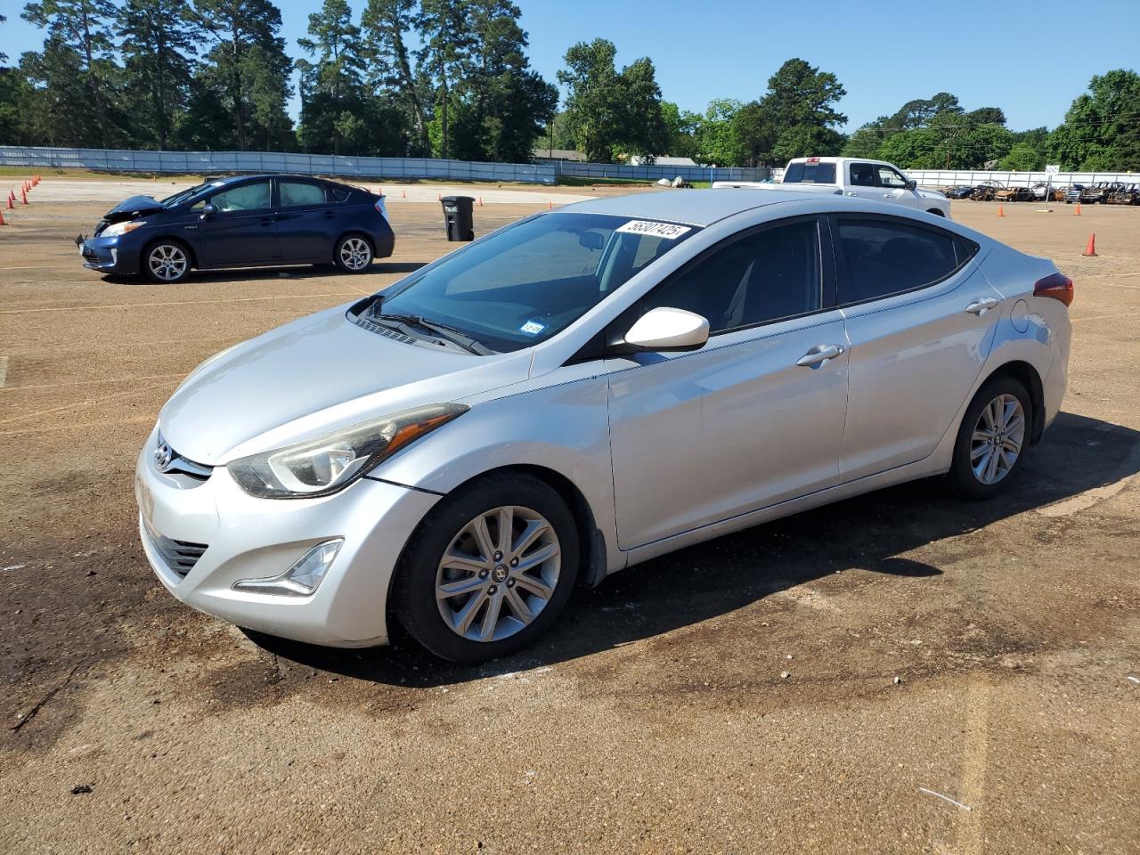 HYUNDAI ELANTRA SE