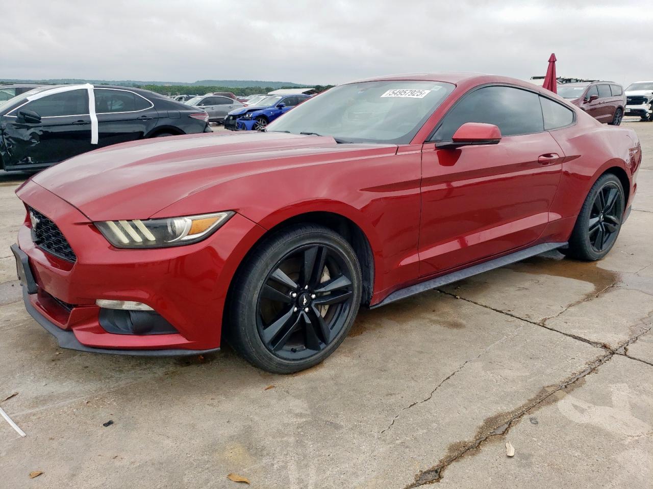 FORD MUSTANG