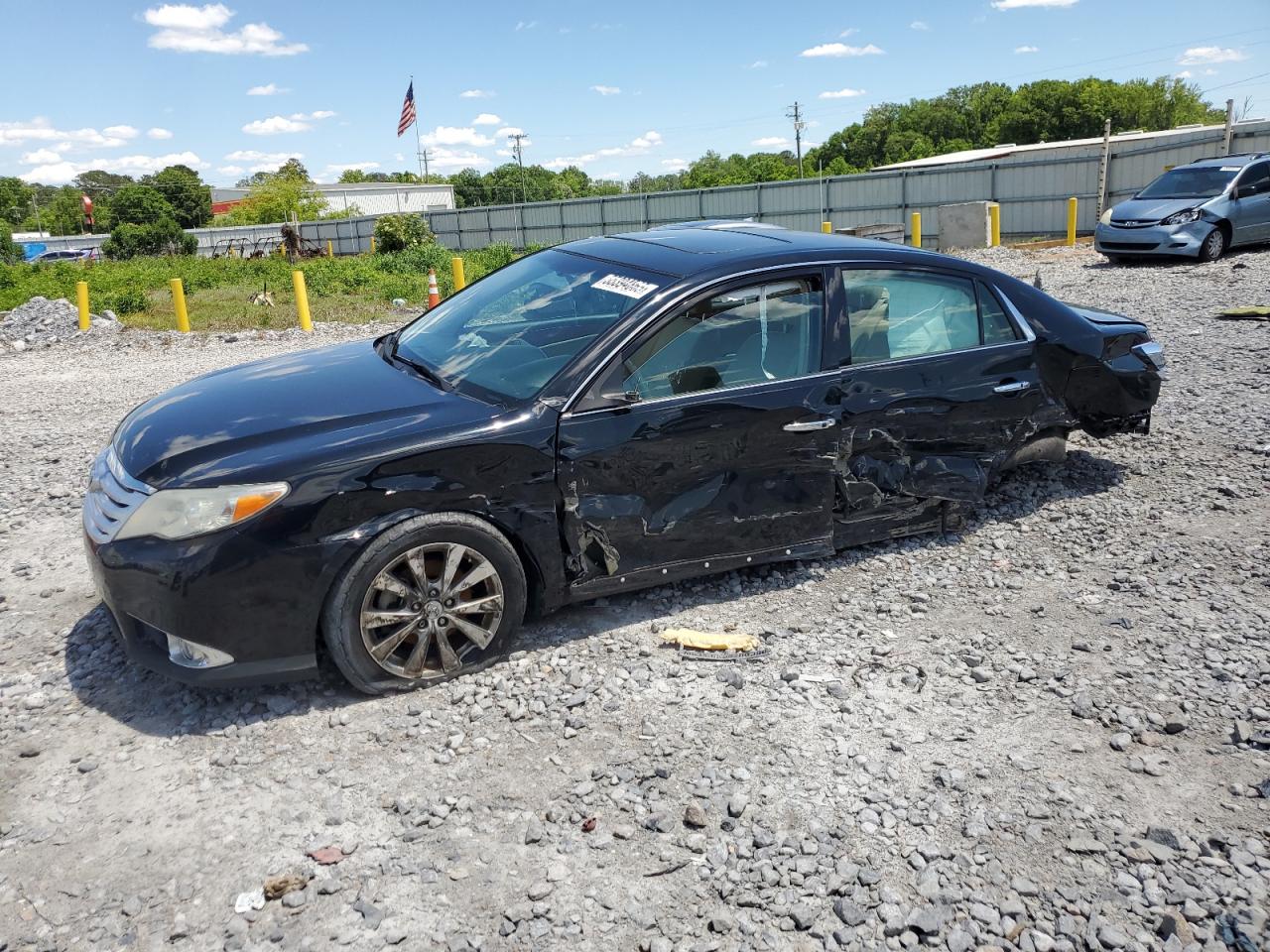 TOYOTA AVALON BASE