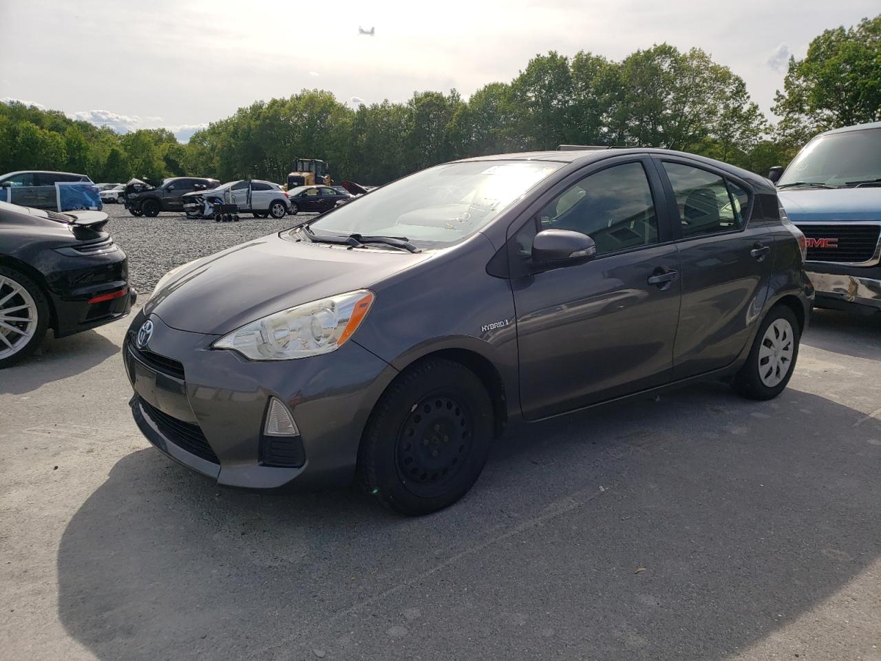 TOYOTA PRIUS C