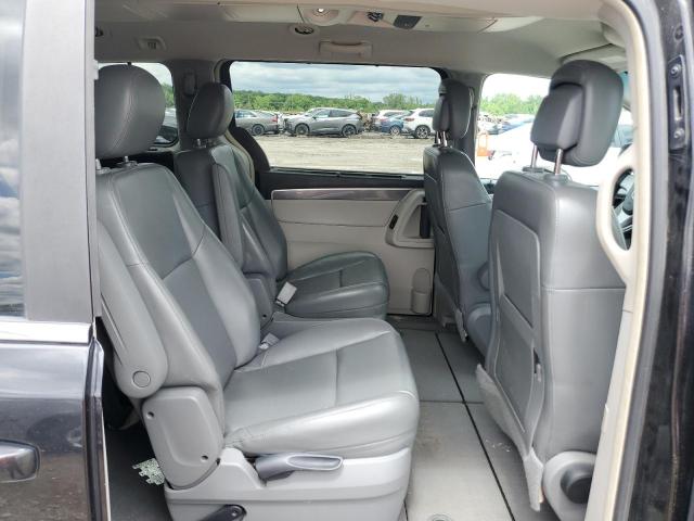 2010 VOLKSWAGEN ROUTAN SE - 2V4RW3D12AR272167