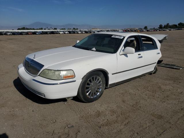 LINCOLN TOWN CAR S 2003 white  gas 1LNHM82W73Y618571 photo #1
