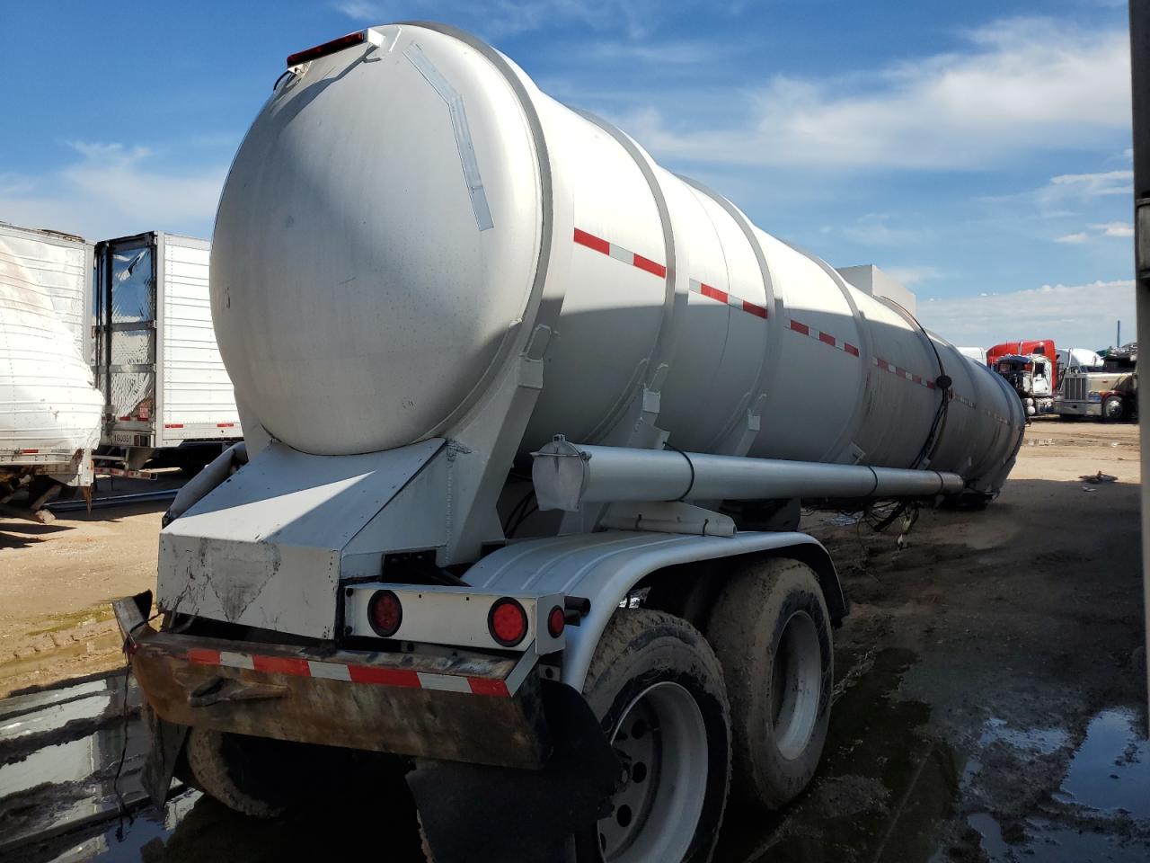 Lot #3285757649 1988 TRAIL KING TANKER