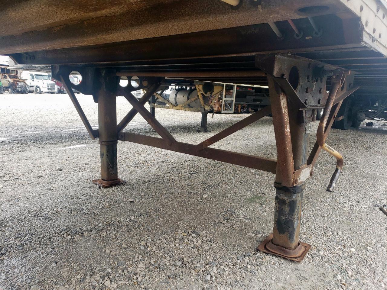 Lot #3188431635 2000 WABASH SEMITAILER