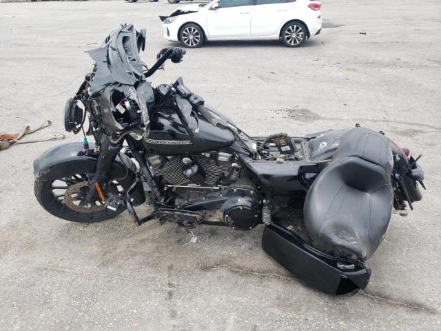 2018 HARLEY-DAVIDSON FLHXS STRE 1HD1KRC1XJB648943