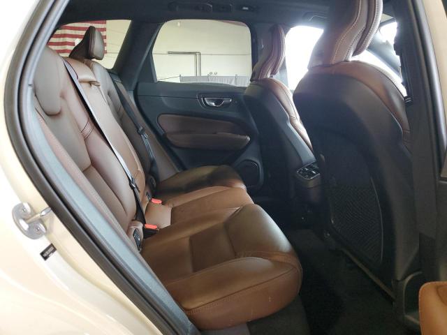 2022 VOLVO XC60 B5 IN YV4L12RL2N1083576