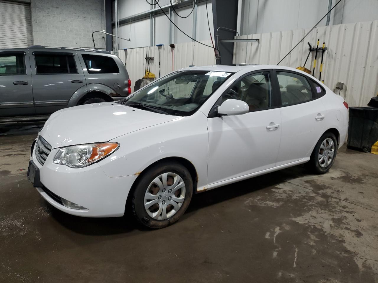 HYUNDAI ELANTRA BLUE