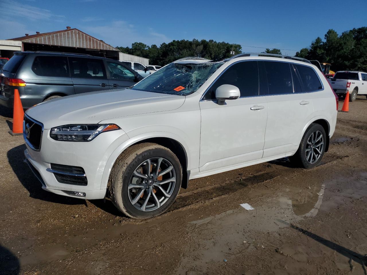 VOLVO XC90 T5 MOMENTUM