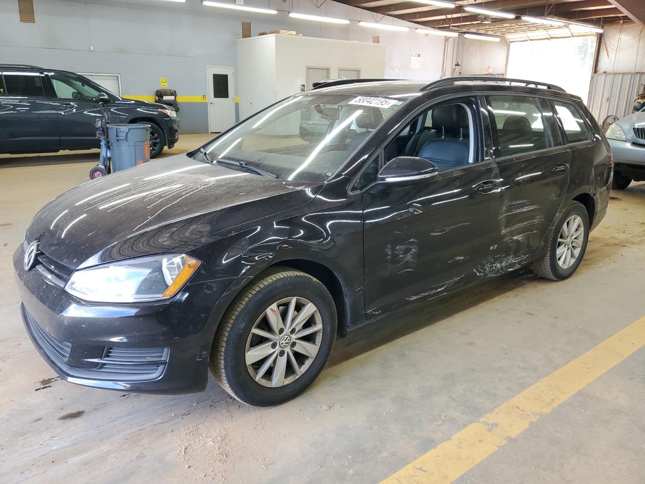 VOLKSWAGEN GOLF SPORTSVAN S