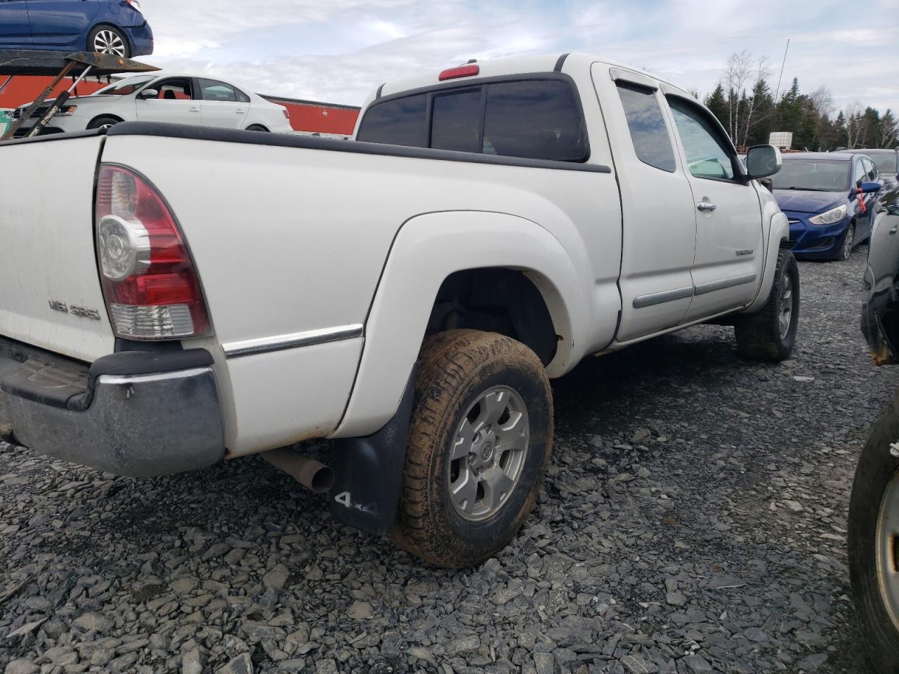 TOYOTA TACOMA ACCESS CAB