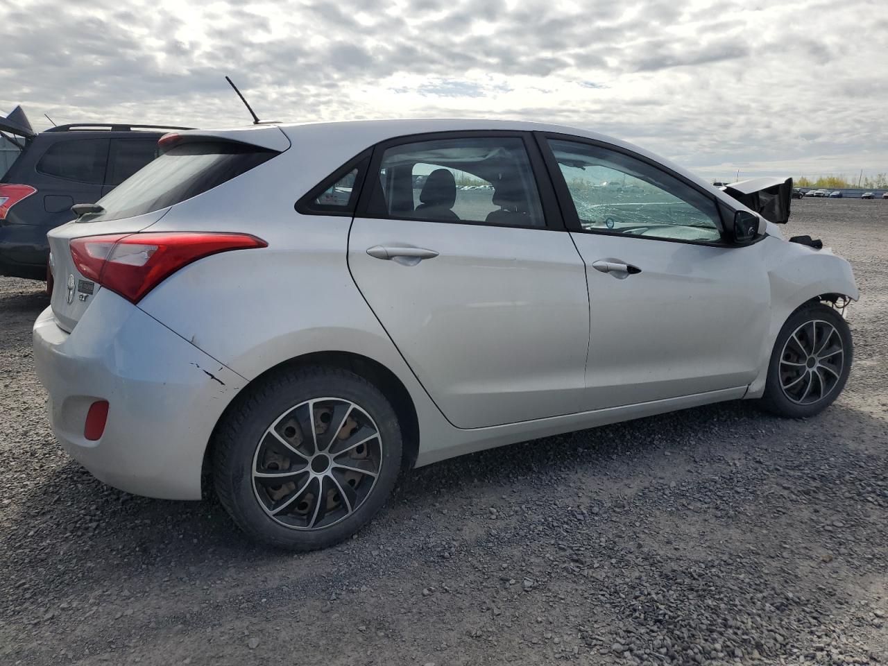 Hyundai Elantra gt 2013
