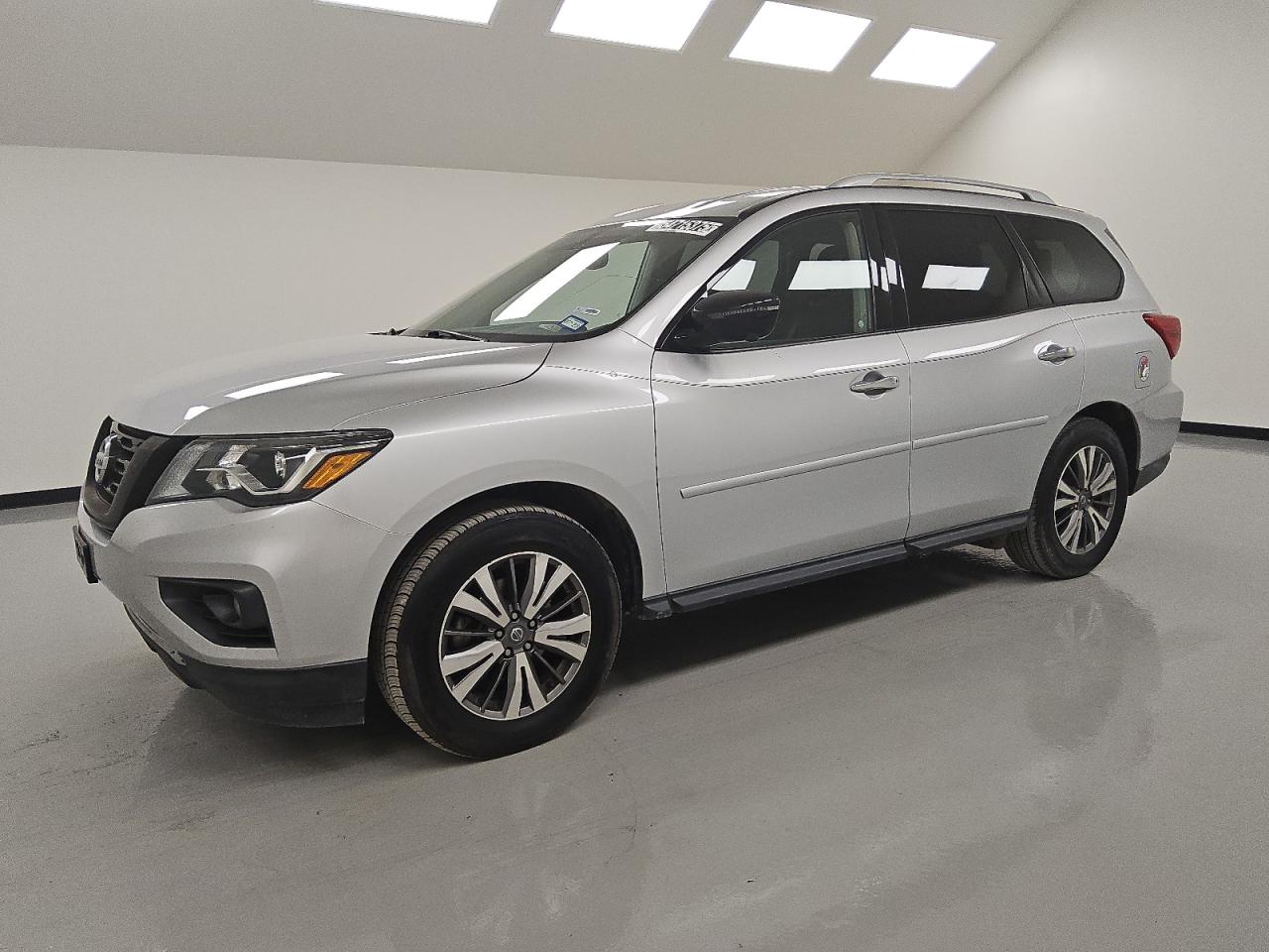 NISSAN PATHFINDER SL