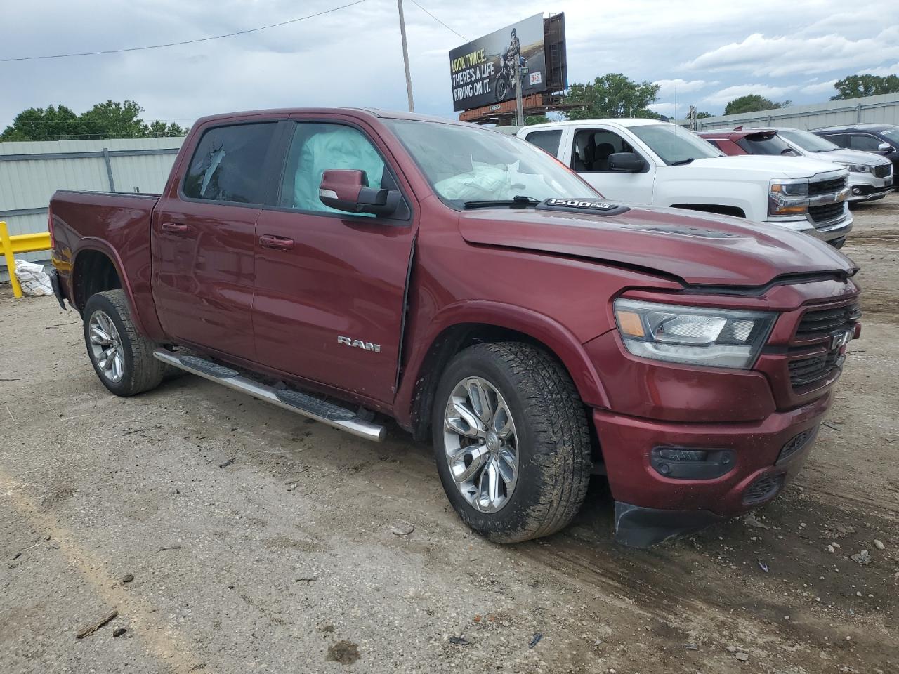 RAM 1500 LARAMIE
