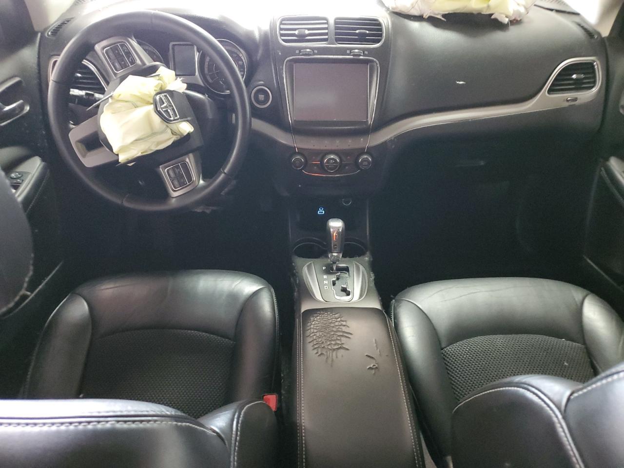 DODGE JOURNEY CROSSROAD