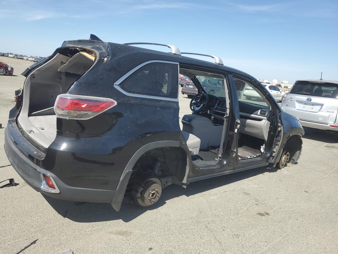 Lot #3220684296 2014 TOYOTA HIGHLANDER