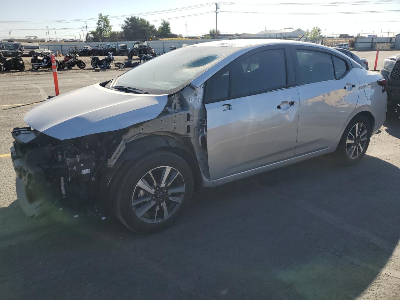 NISSAN VERSA S