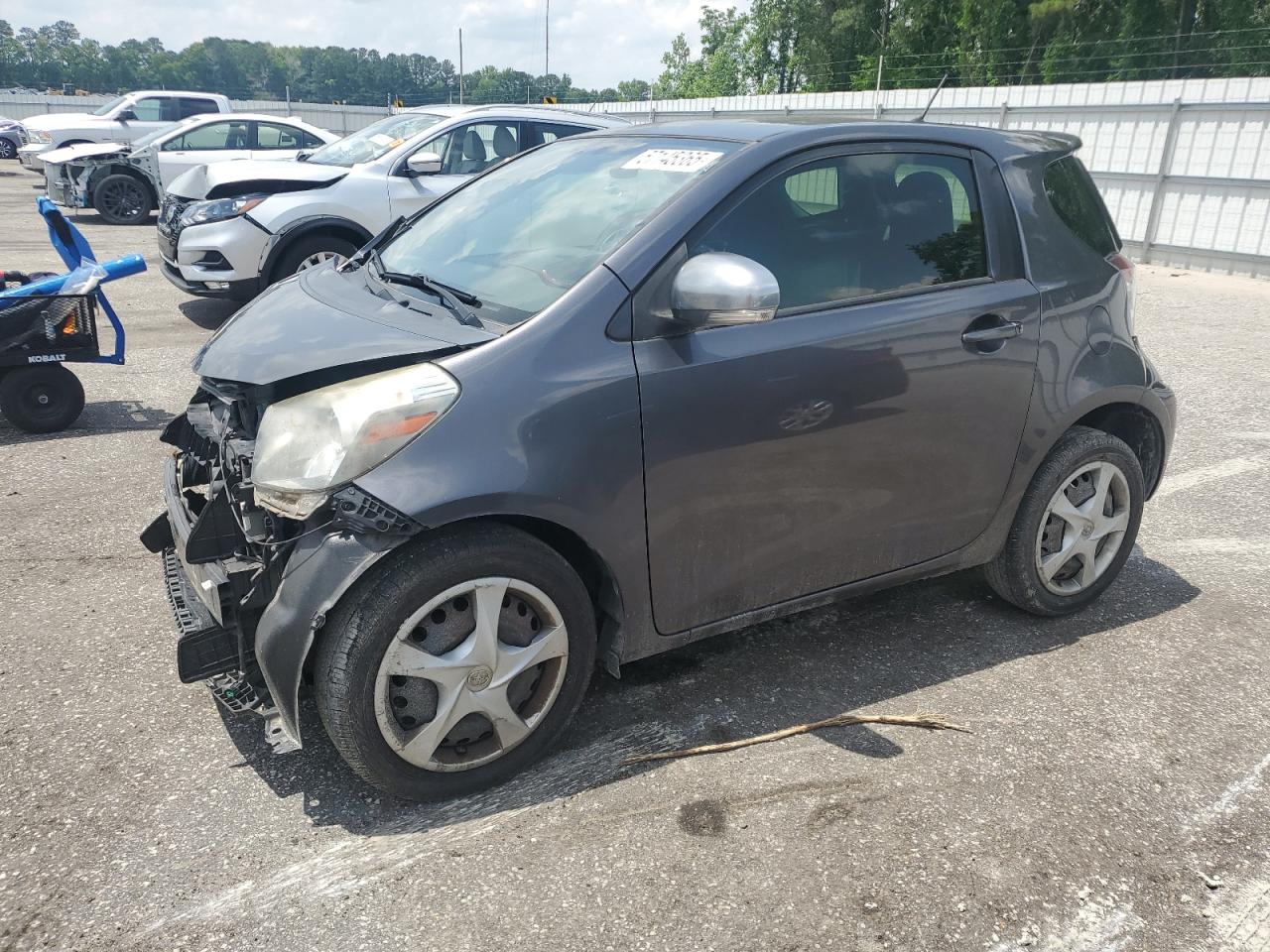 TOYOTA SCION IQ