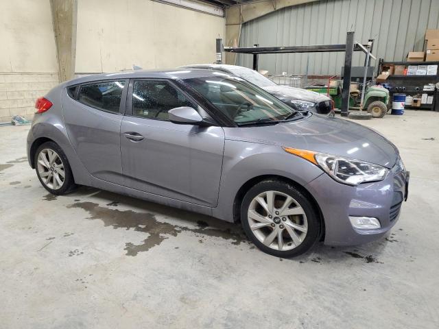 Vin: kmhtc6ad9hu308342, lot: 57702195, hyundai veloster 20174