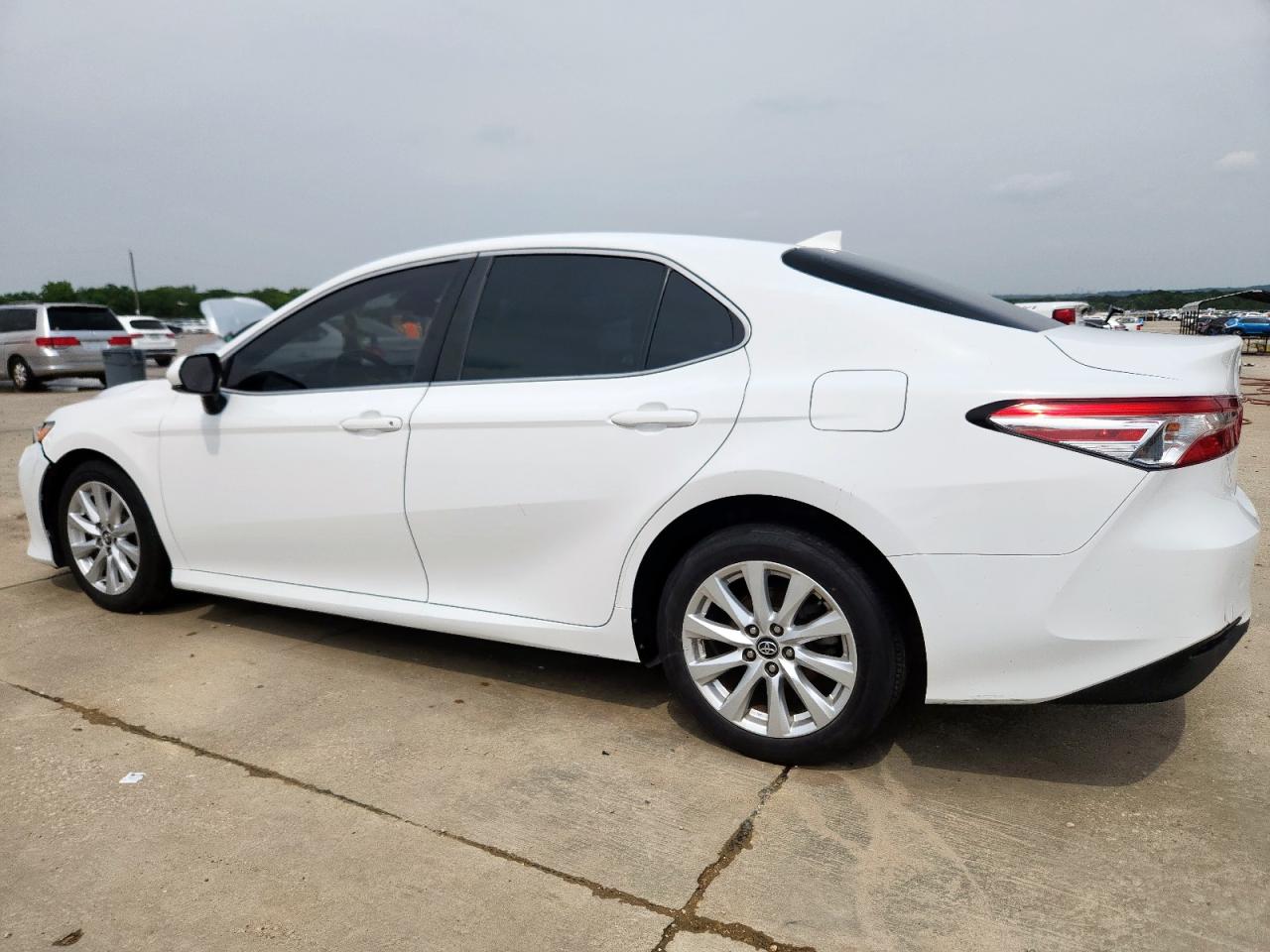 TOYOTA CAMRY LE