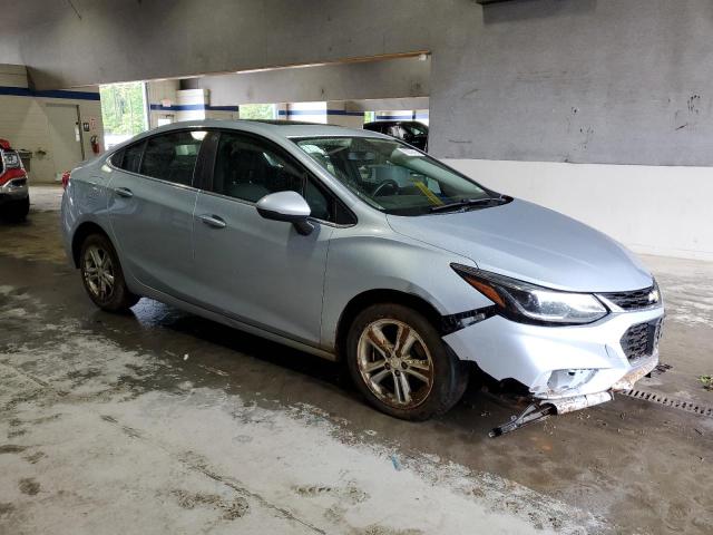 Vin: 3g1be5sm5hs555823, lot: 56843585, chevrolet cruze lt 20174