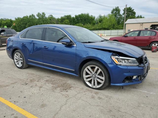 2017 VOLKSWAGEN PASSAT SE - 1VWGT7A31HC056480