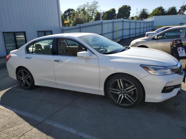 2017 HONDA ACCORD TOU - 1HGCR3F90HA012876
