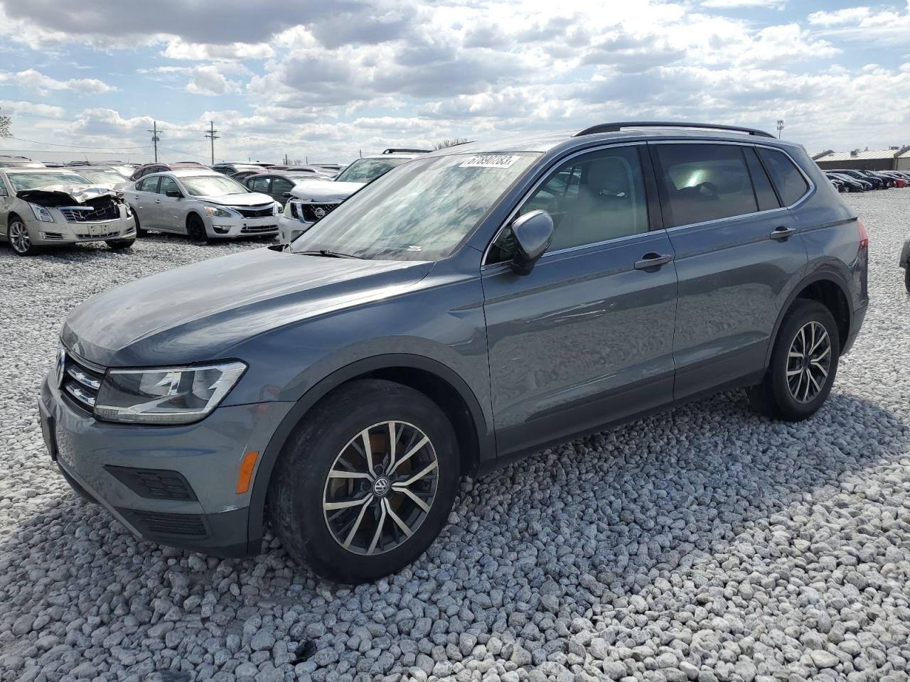 VOLKSWAGEN TIGUAN SE