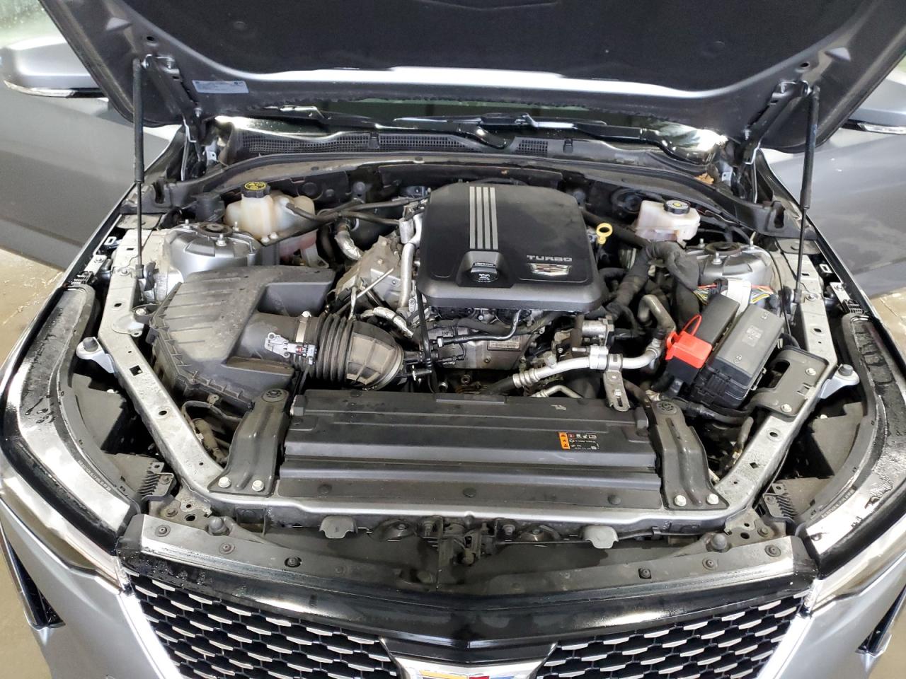 CADILLAC CT4 PREMIUM LUXURY