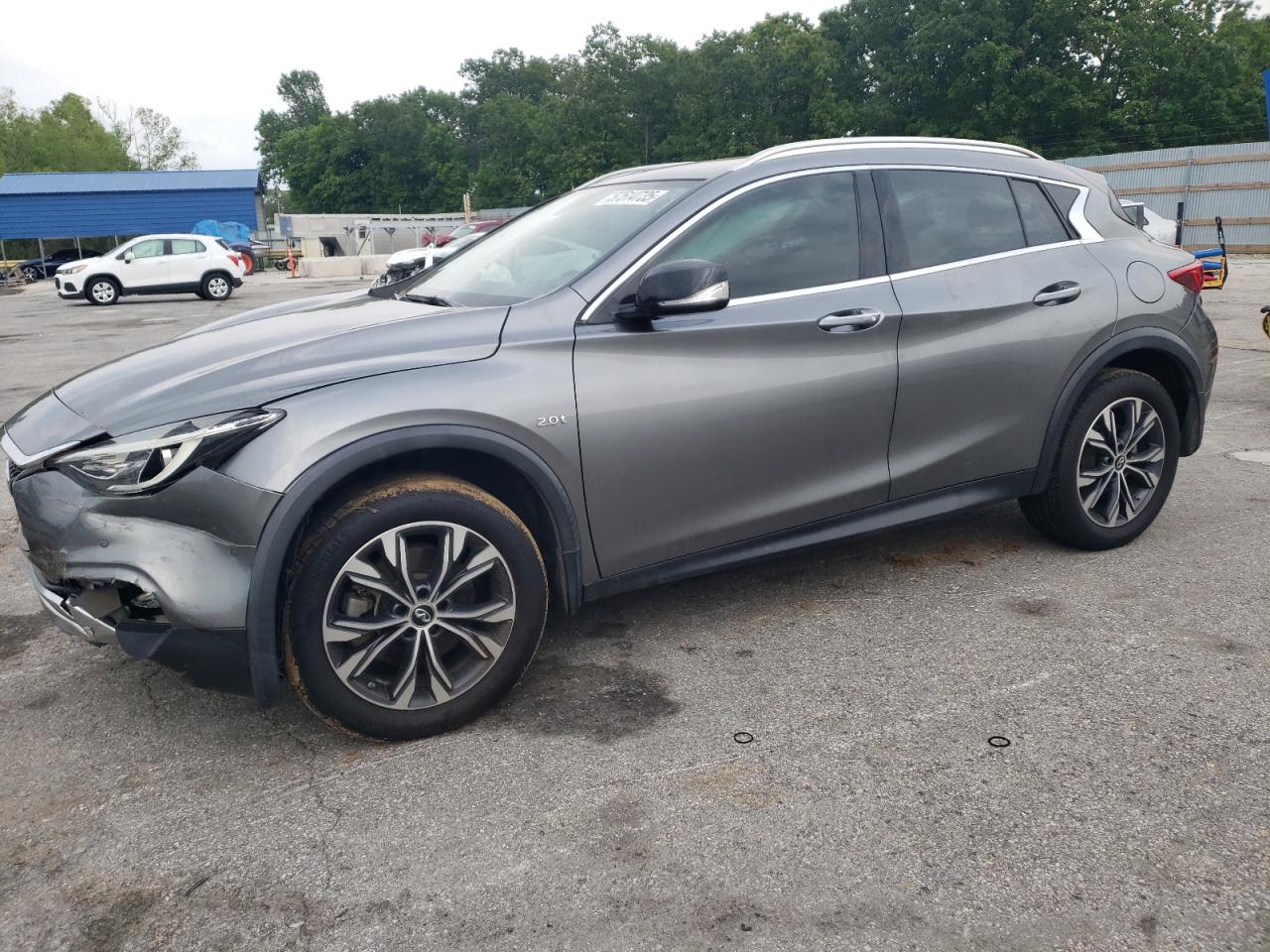 INFINITI QX30 BASE