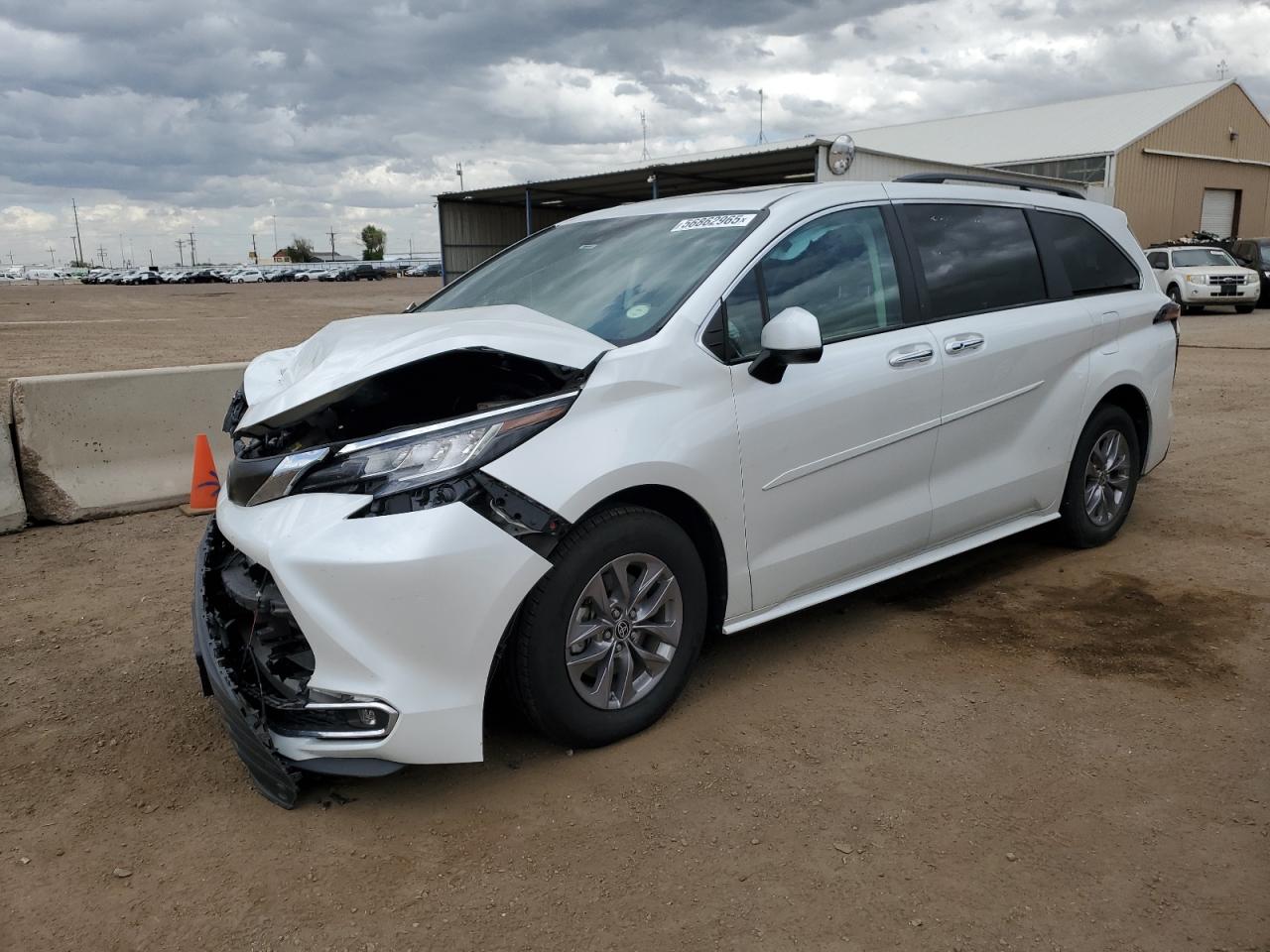 TOYOTA SIENNA XLE