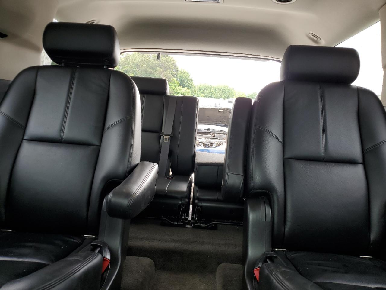 CHEVROLET TAHOE K1500 LT