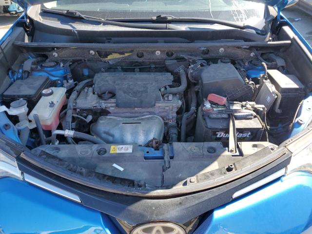 2017 TOYOTA RAV4 XLE - JTMWFREV2HJ125637