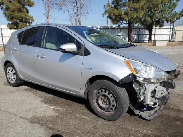 Vin: jtdkdtb33e1565950, lot: 57032935, toyota prius 20144