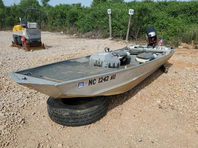 BASS TRACKER 1981 silver   BUJ06465M81I photo #3