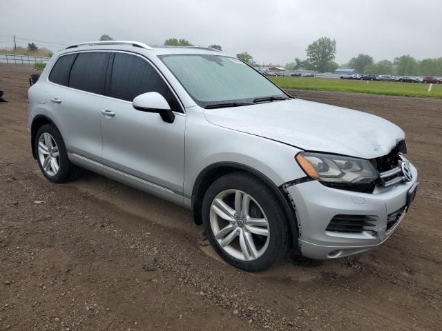 Vin: wvgef9bp0ed014429, lot: 58692875, volkswagen touareg v6 20144